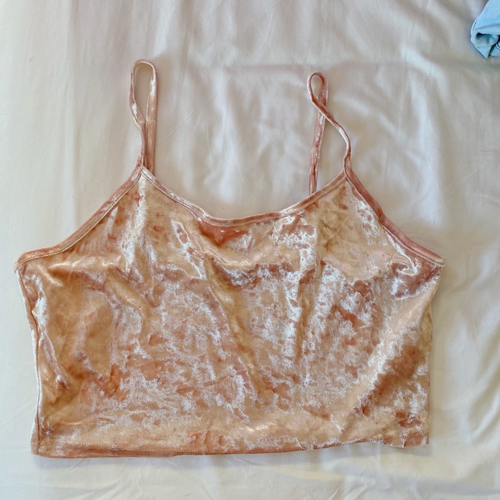 Cropped velvet baby pink tank top